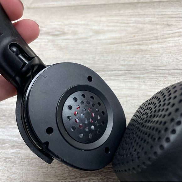 Skullcandy Wireless Bluetooth Headphone Over Ears Black - Picture 6 of 10